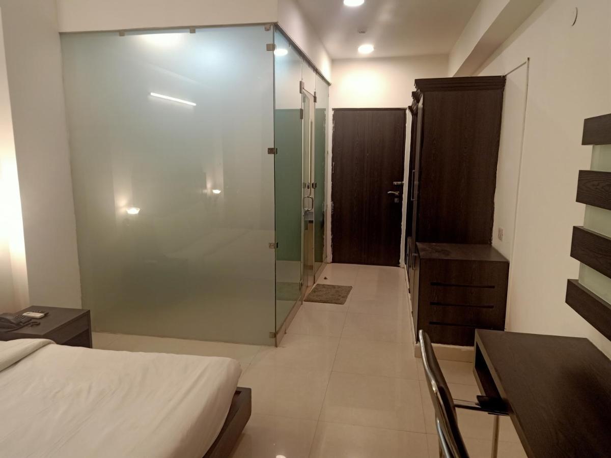 Hotel Chaupal By Casa Bella Ґурґаон Екстер'єр фото