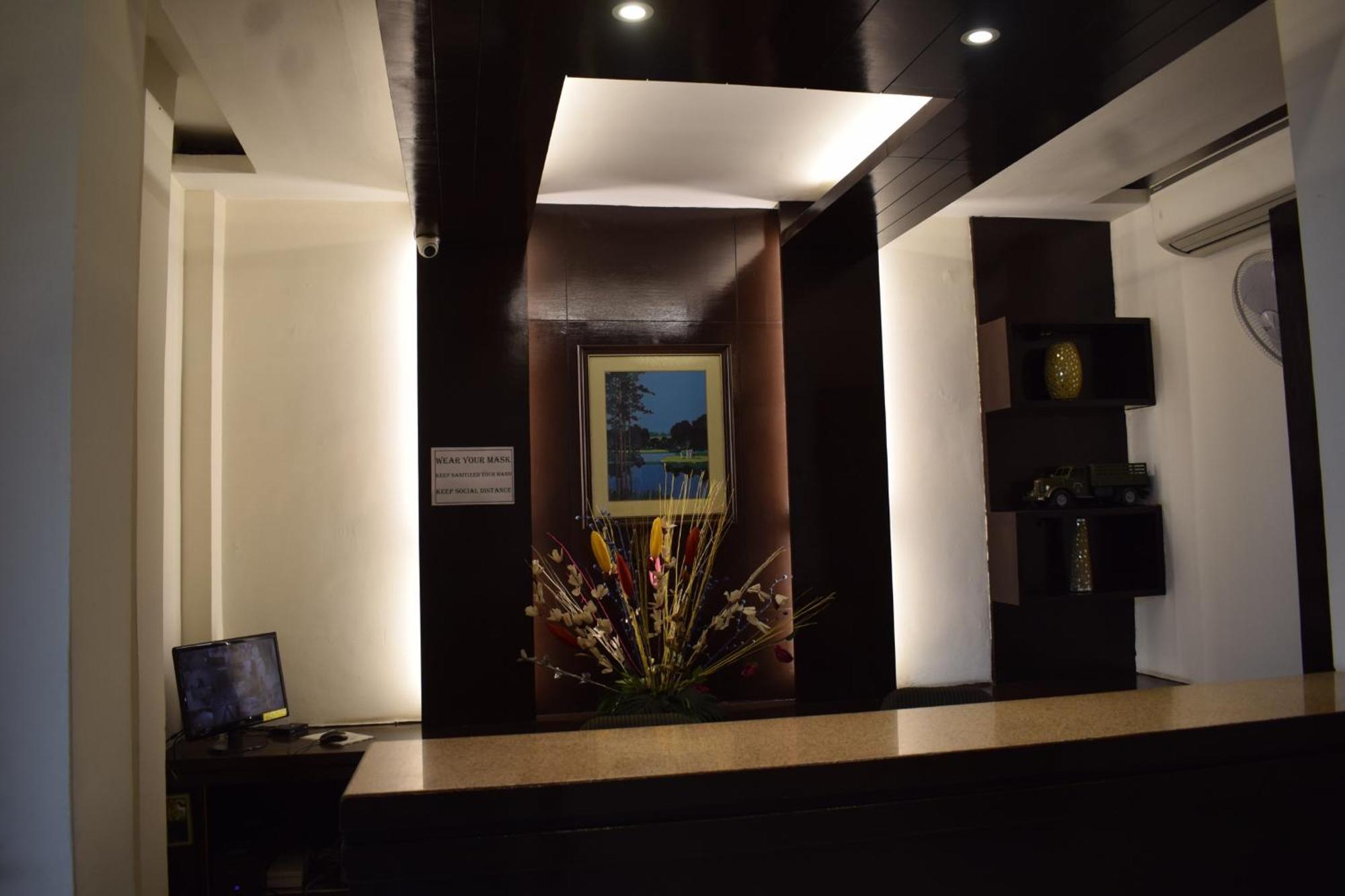 Hotel Chaupal By Casa Bella Ґурґаон Екстер'єр фото