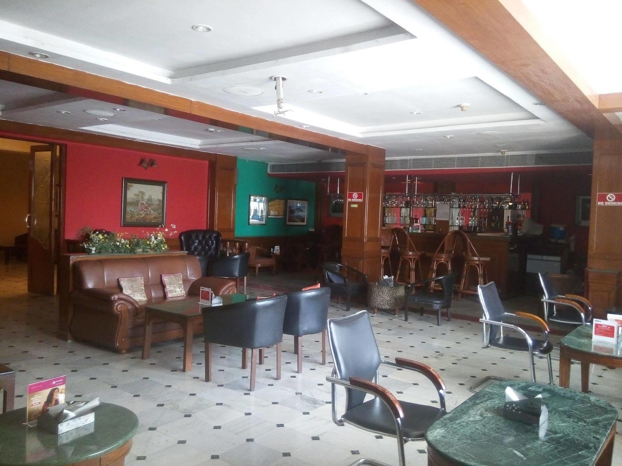 Hotel Chaupal By Casa Bella Ґурґаон Екстер'єр фото
